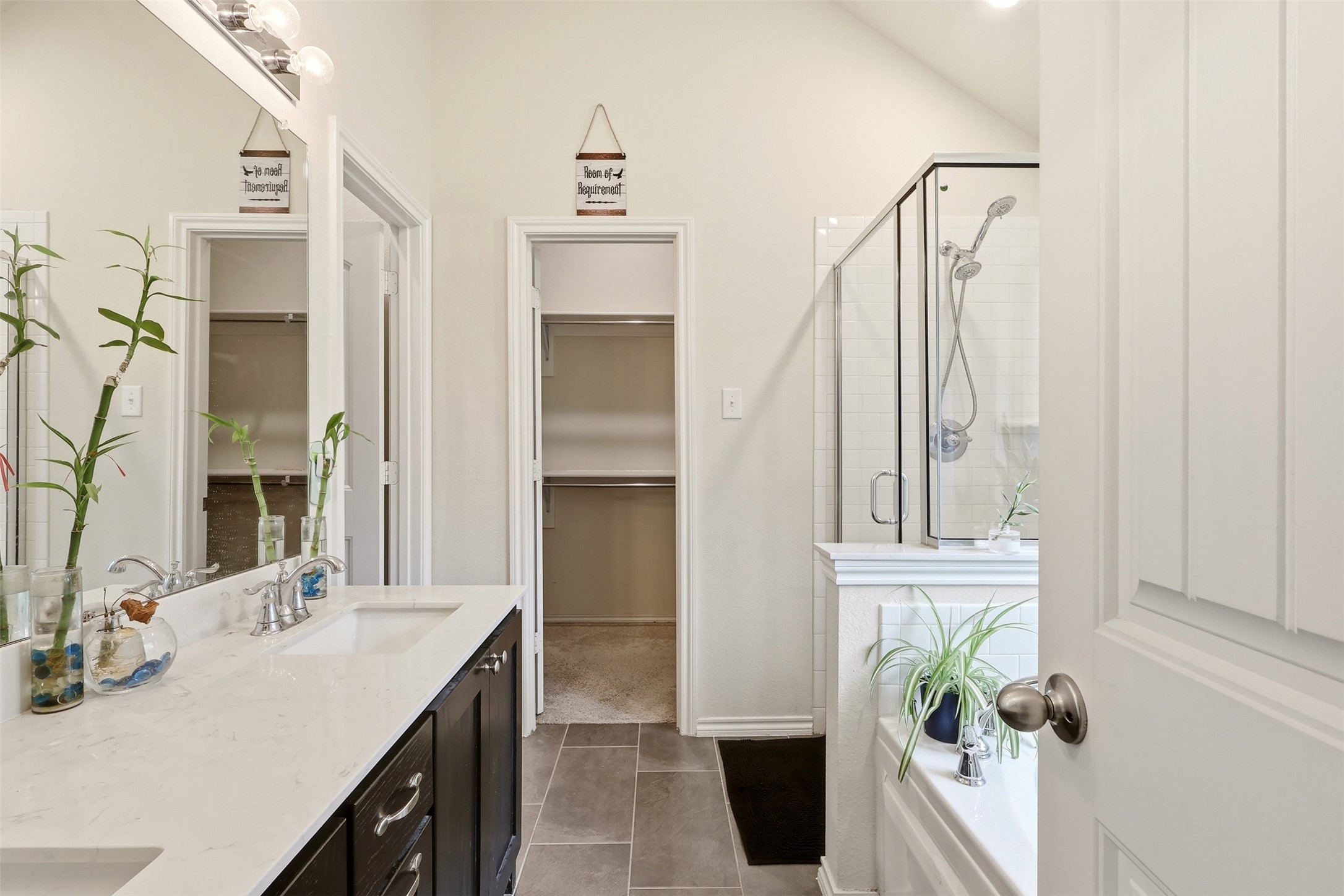 1924 Carrington Glenn Heights TX 75154