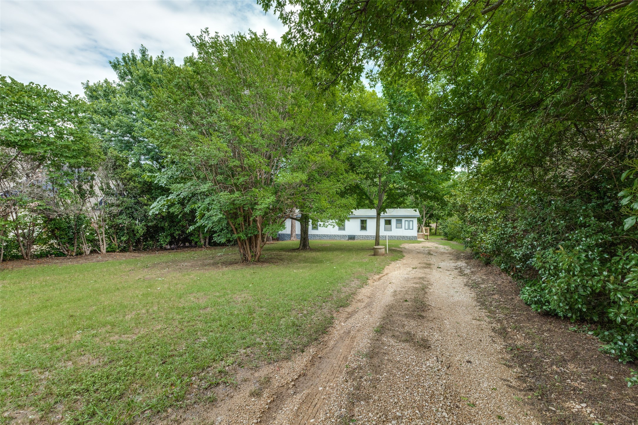 161 Marshal Road Newark TX 76071