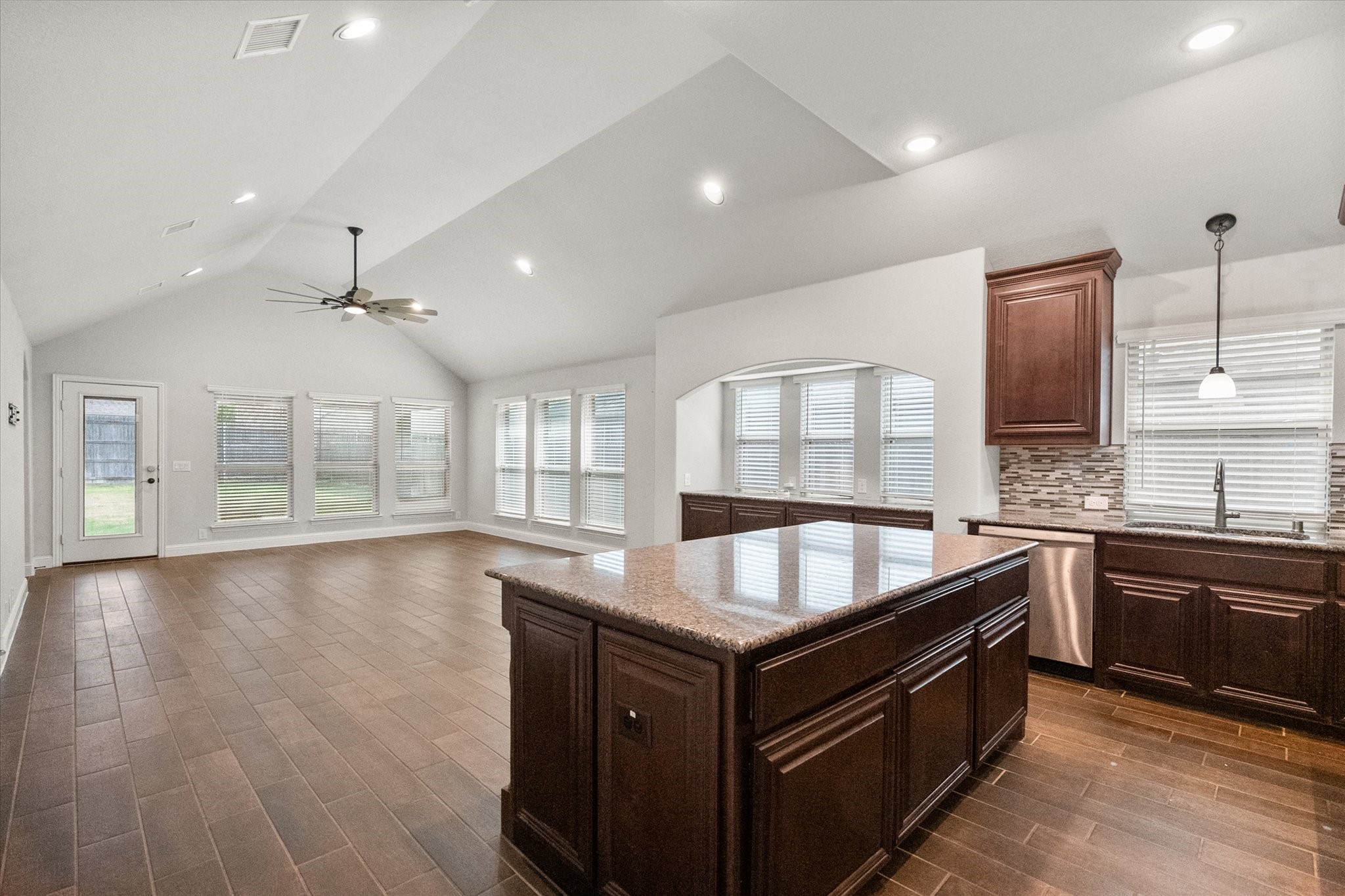 5007 Lake Park Drive Mansfield TX 76063