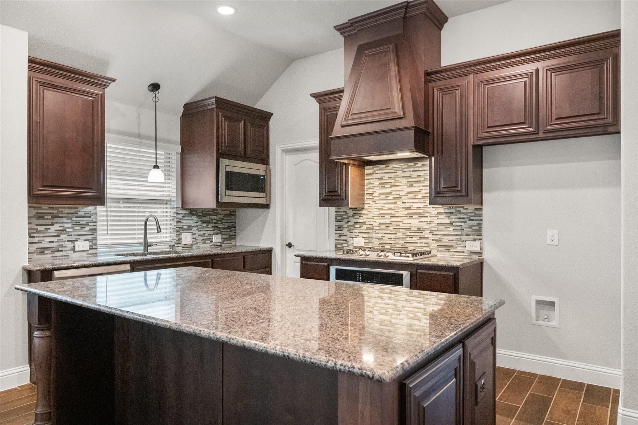 5007 Lake Park Drive Mansfield TX 76063