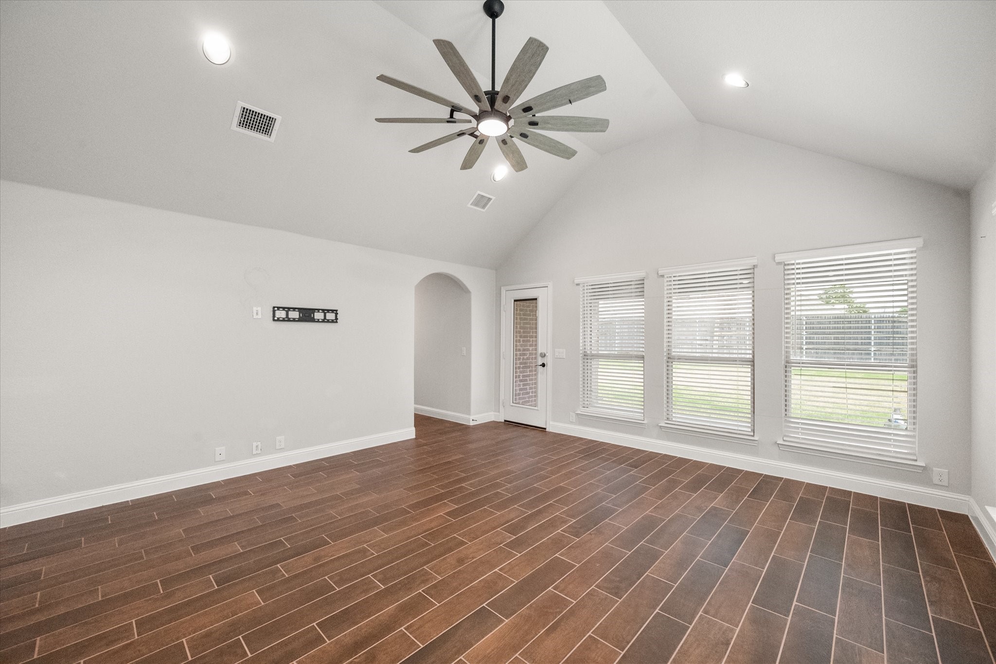 5007 Lake Park Drive Mansfield TX 76063