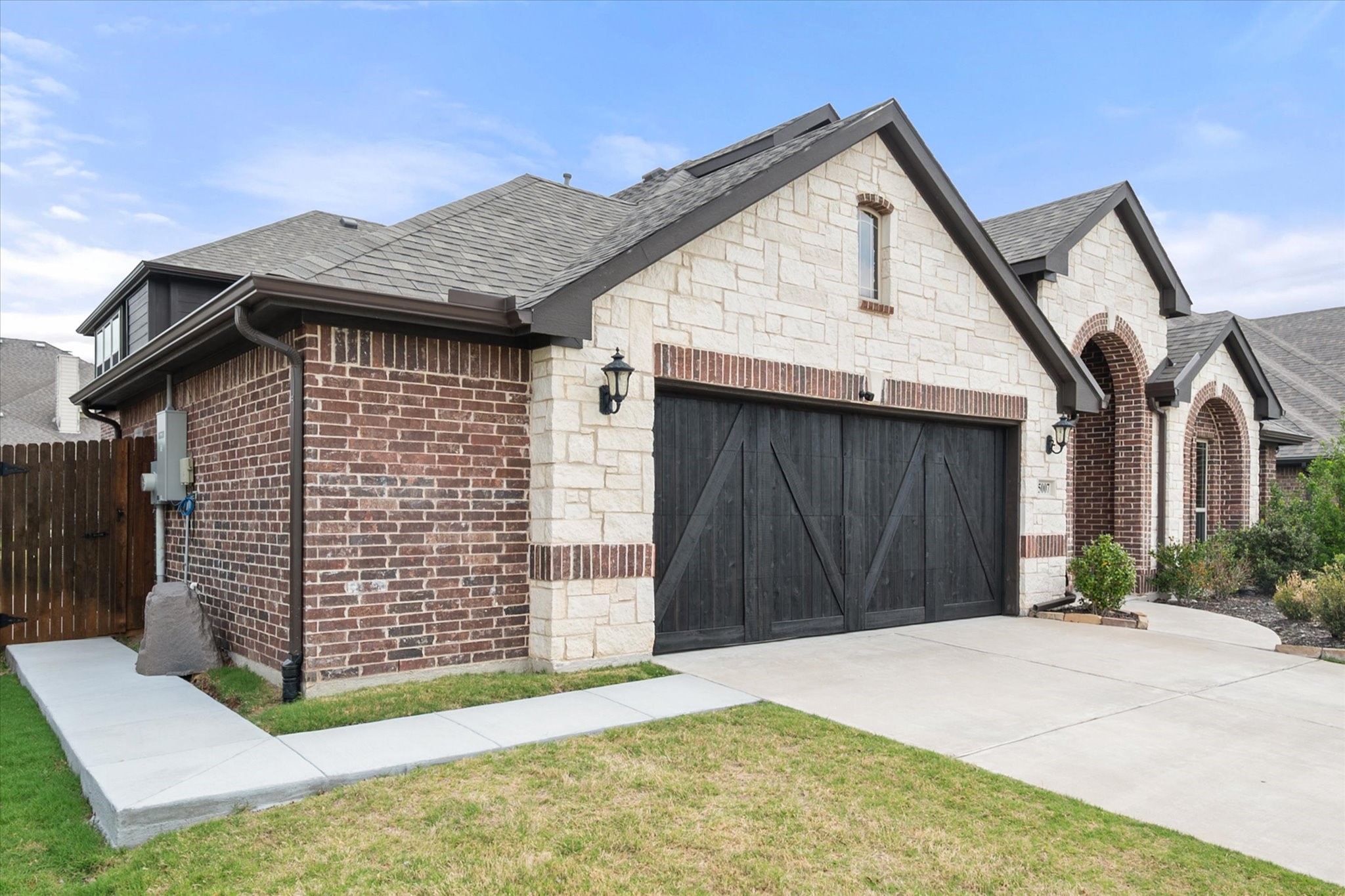 5007 Lake Park Drive Mansfield TX 76063