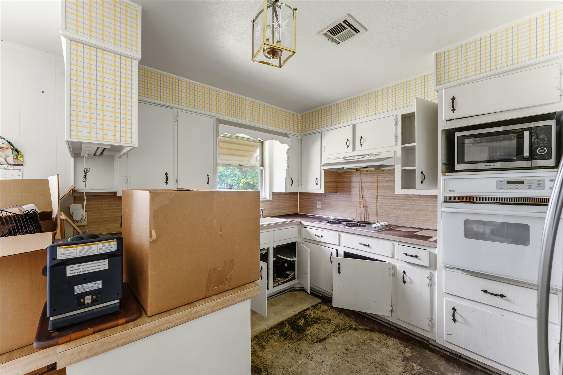 336 S Barbara Street Lacy Lakeview TX 76705