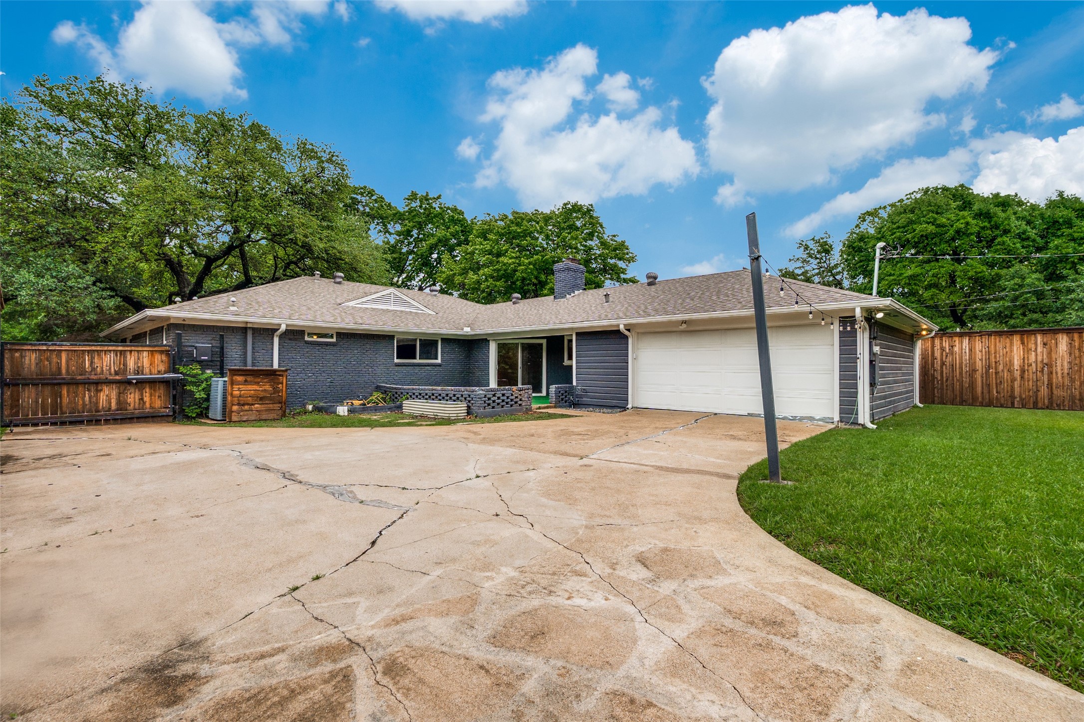7054 Arboreal Drive Dallas TX 75231