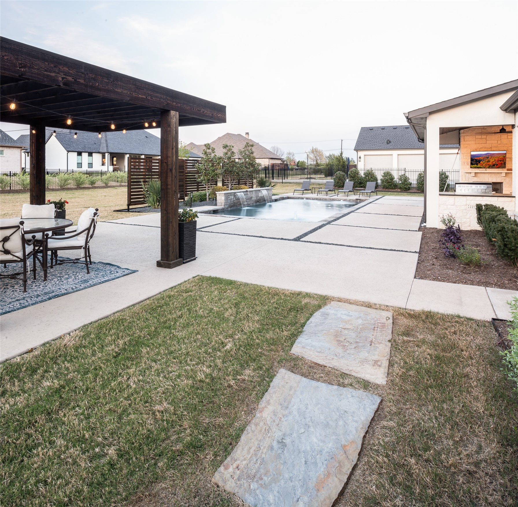 313 Knights Trail Heath TX 75032