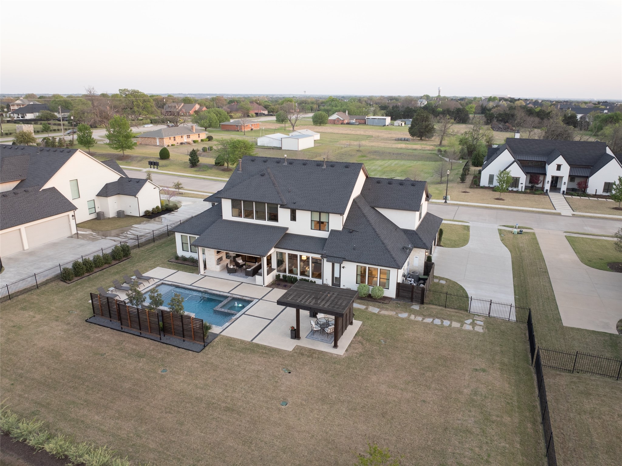 313 Knights Trail Heath TX 75032