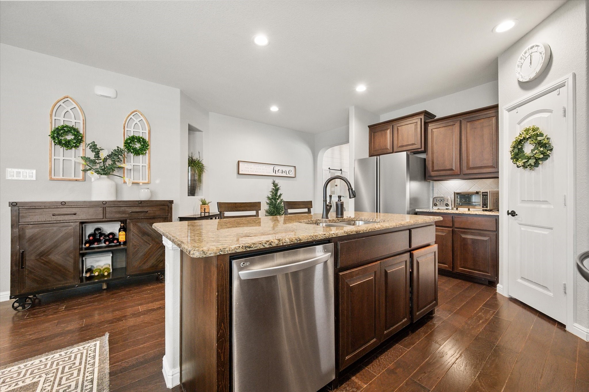 1004 Brownford Drive Fort Worth TX 76028