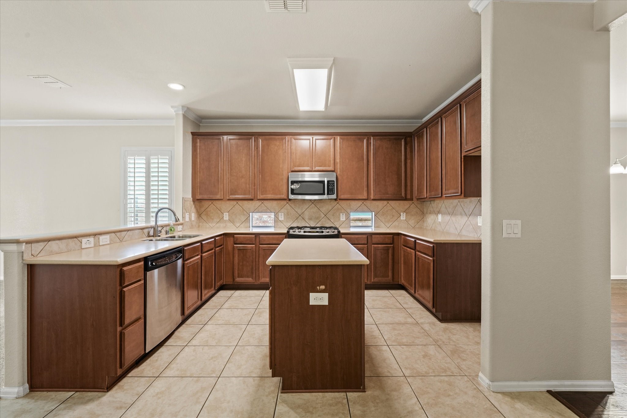 6616 Purbeck Trail Denton TX 76210