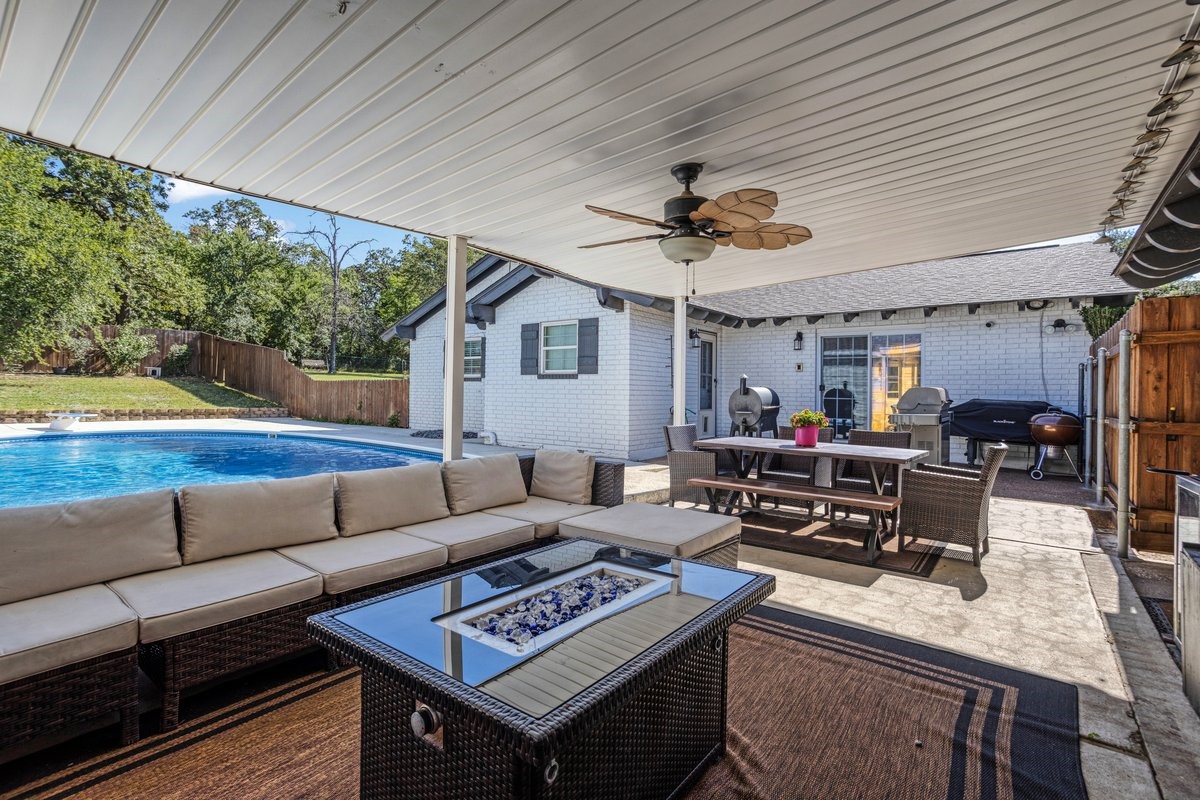 3601 Holly Street Denison TX 75020