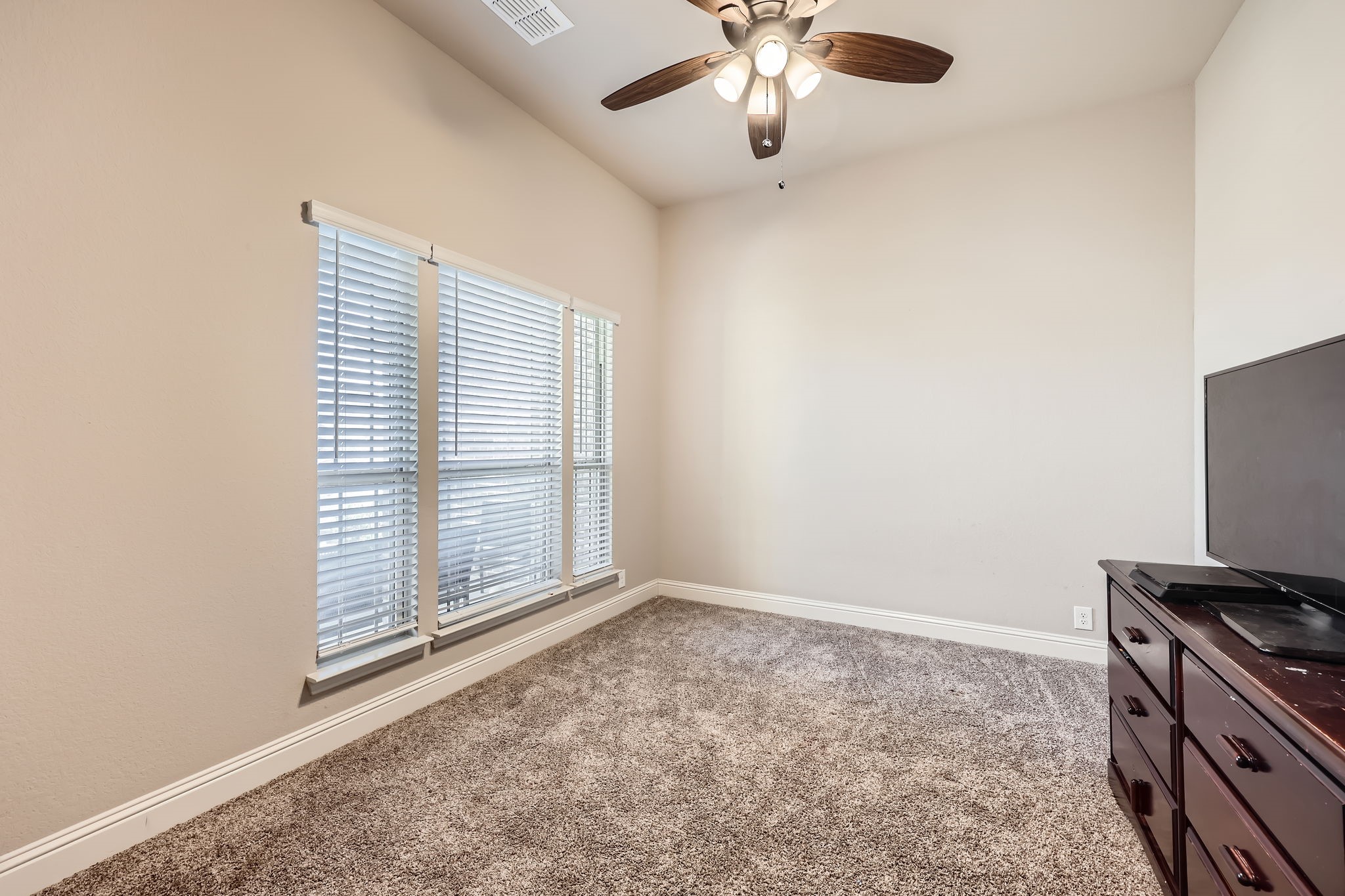 4200 Snowberry Lane Fort Worth TX 76036
