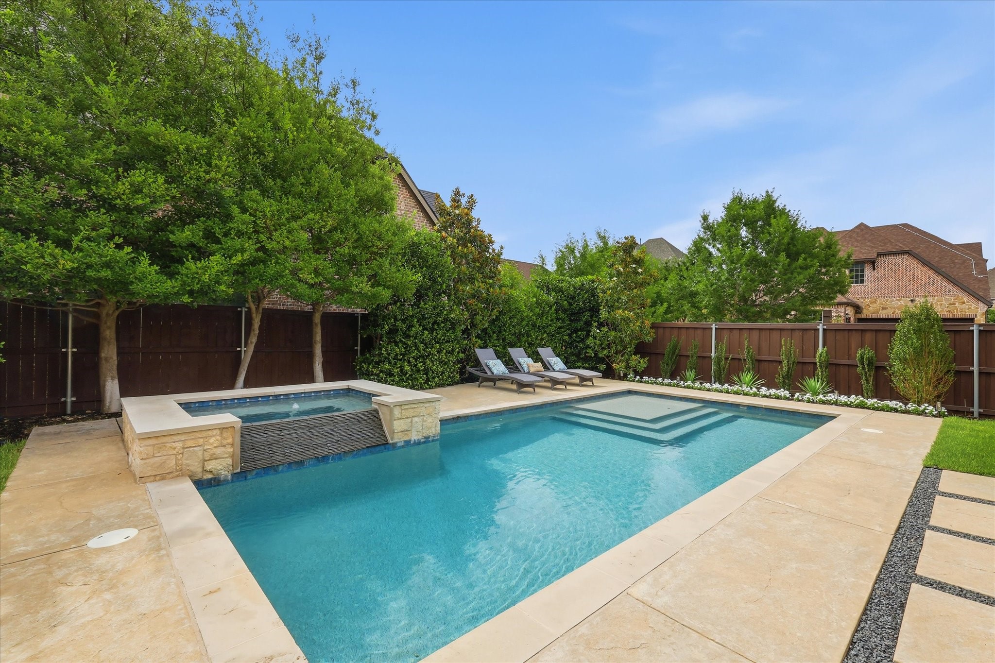629 Sandy Lane Flower Mound TX 75022