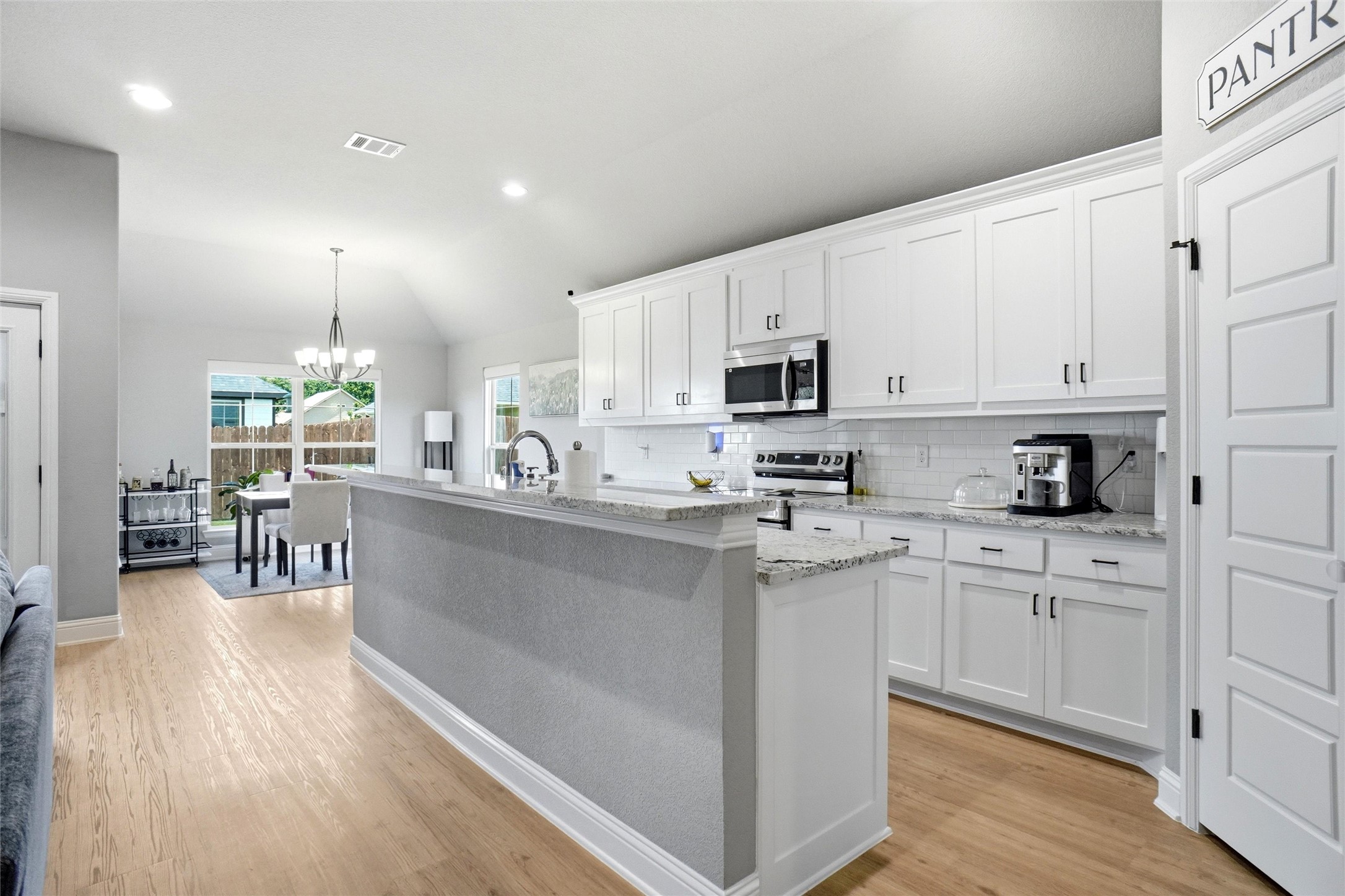 214 Clover Circle Weatherford TX 76086