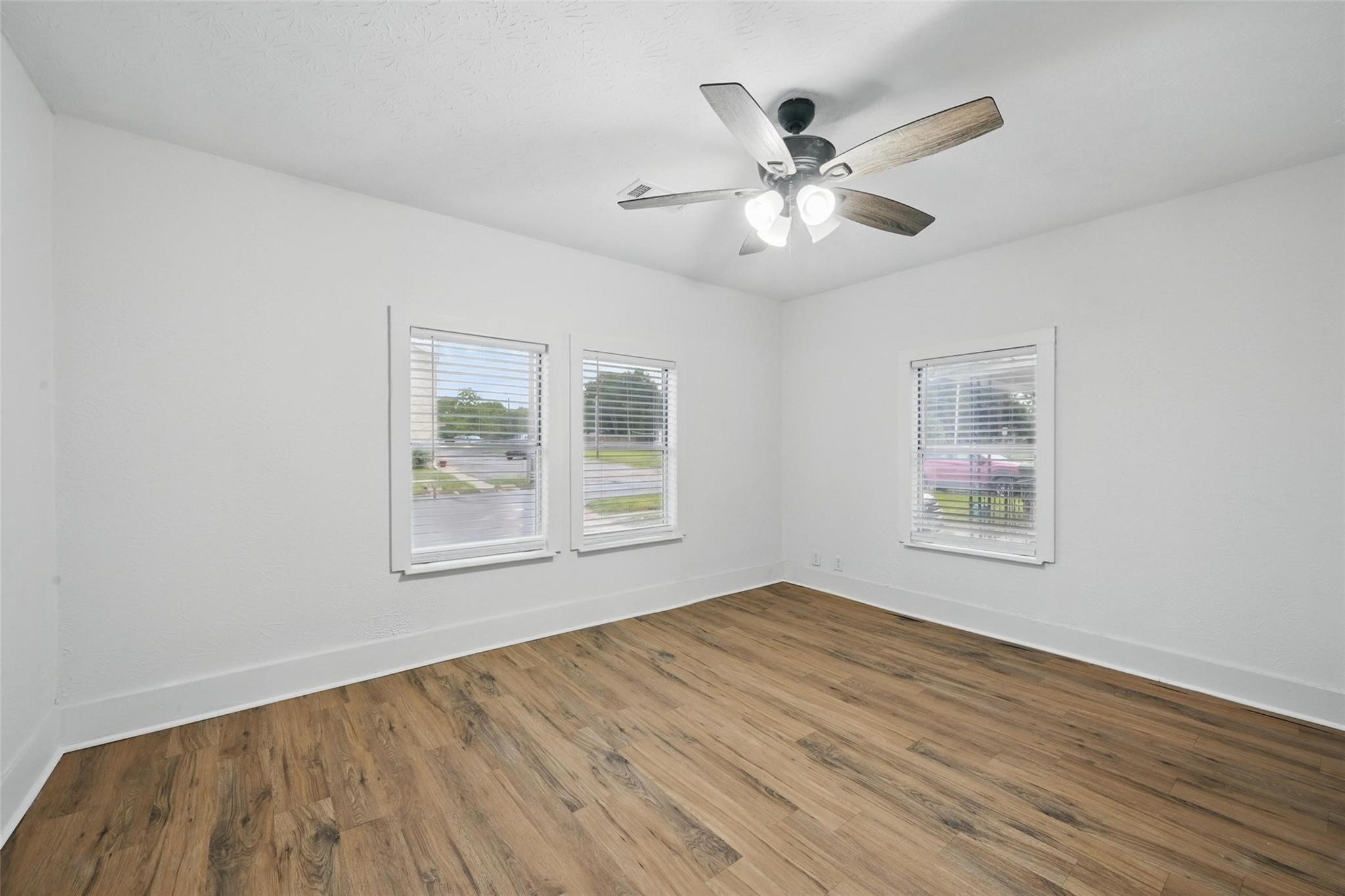908 E Houston Street Sherman TX 75092