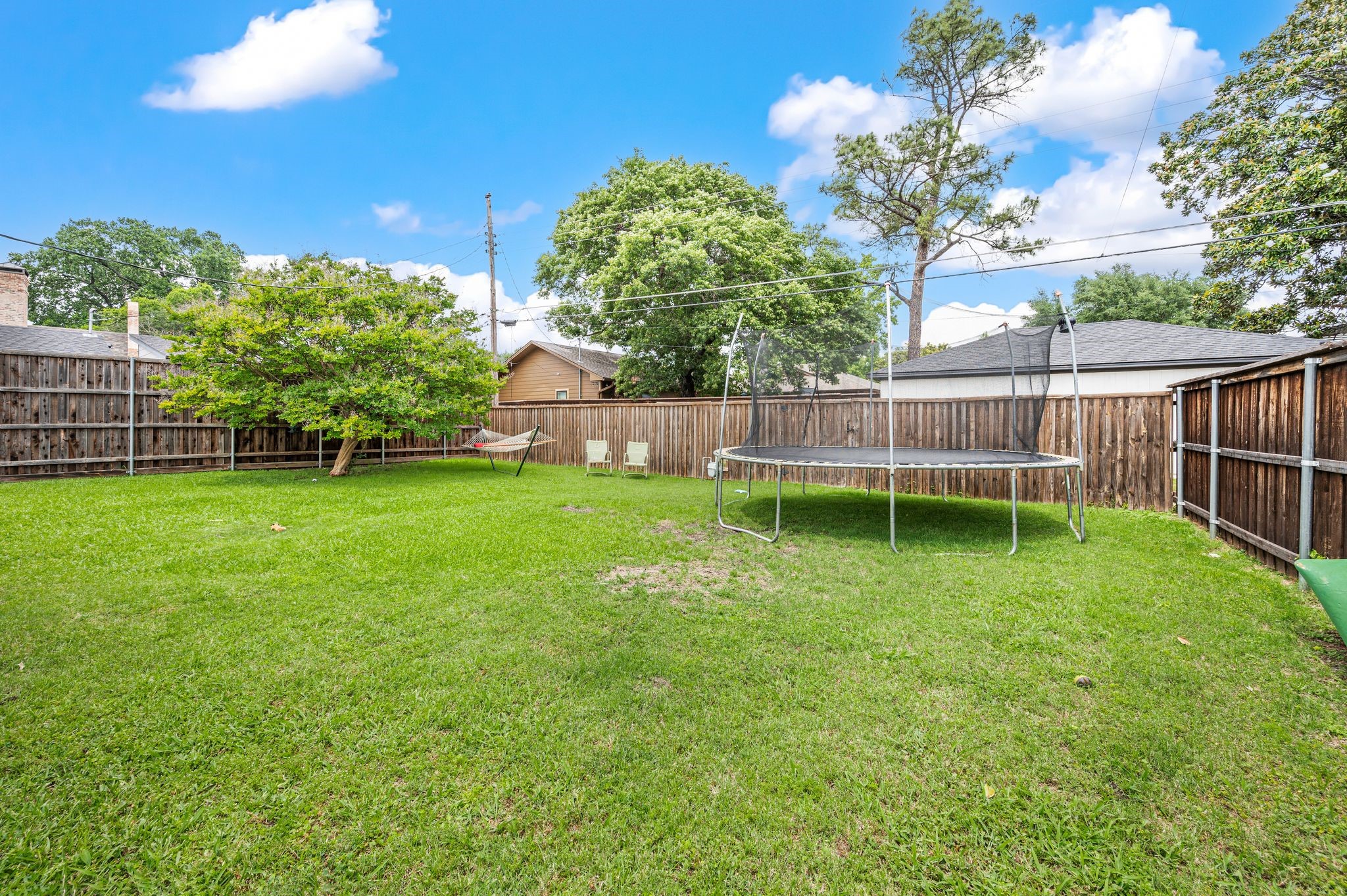 8852 Larchwood Drive Dallas TX 75238