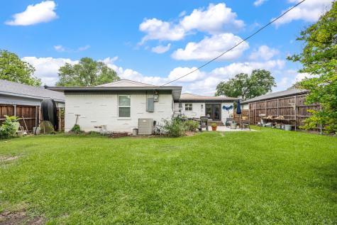 8852 Larchwood Drive Dallas TX 75238