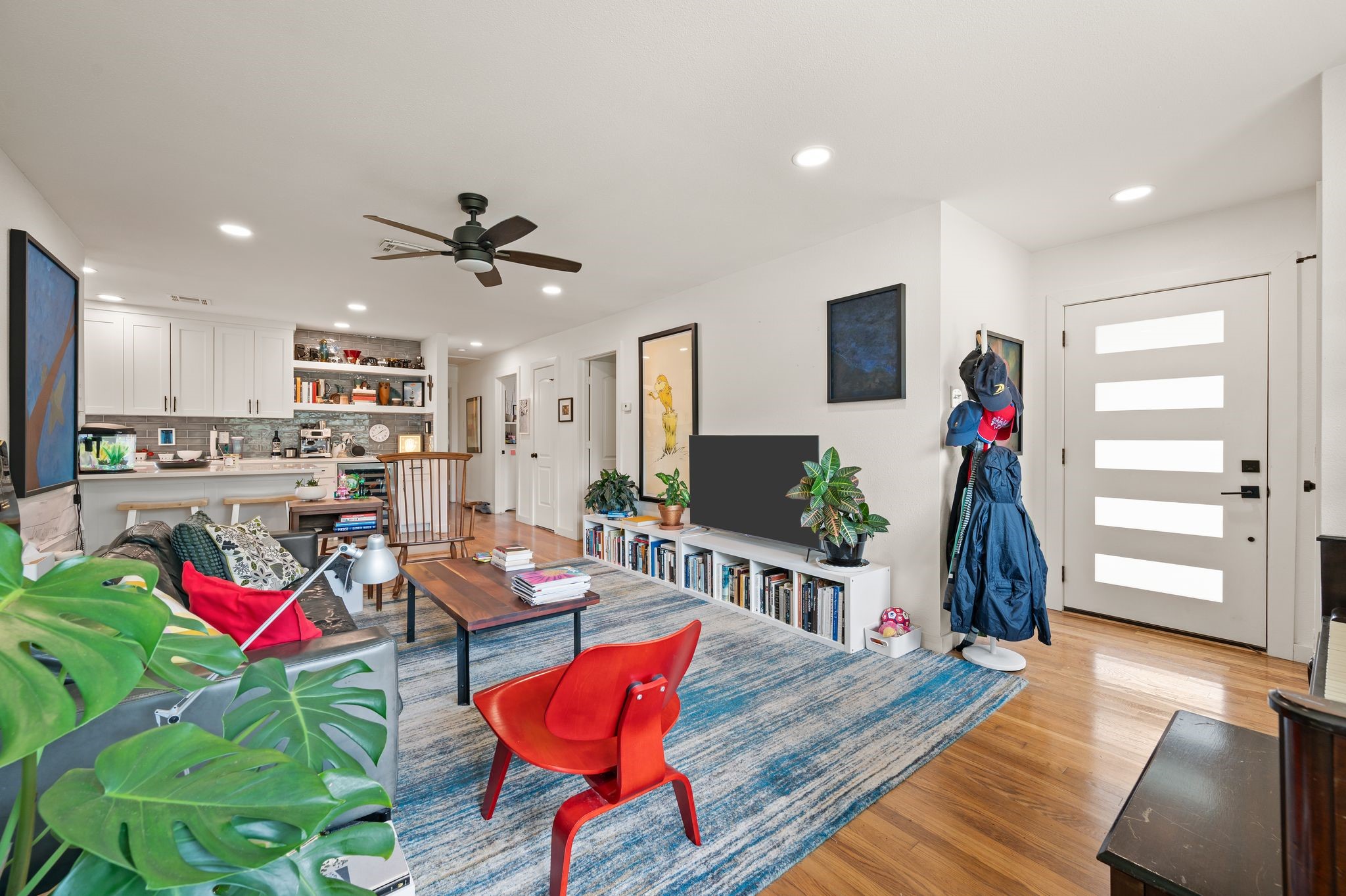 8852 Larchwood Drive Dallas TX 75238