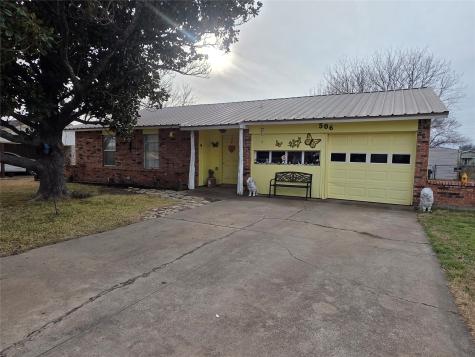 506 Hall Street Graham TX 76450