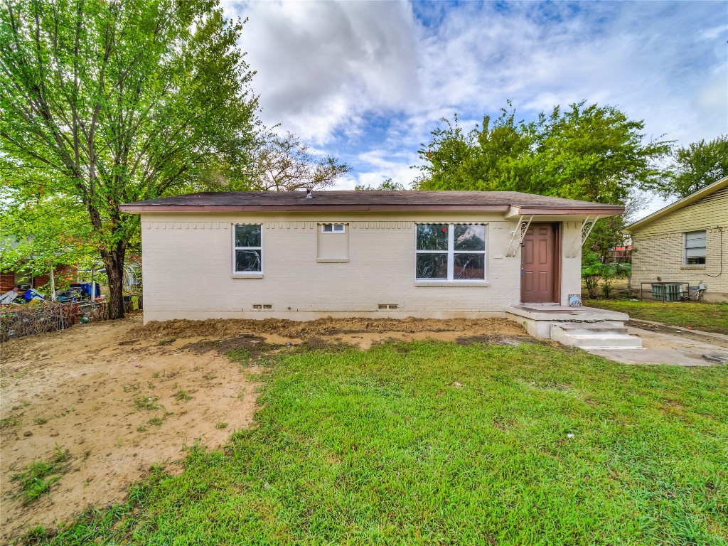 1208 Woodcrest Drive Mesquite TX 75149