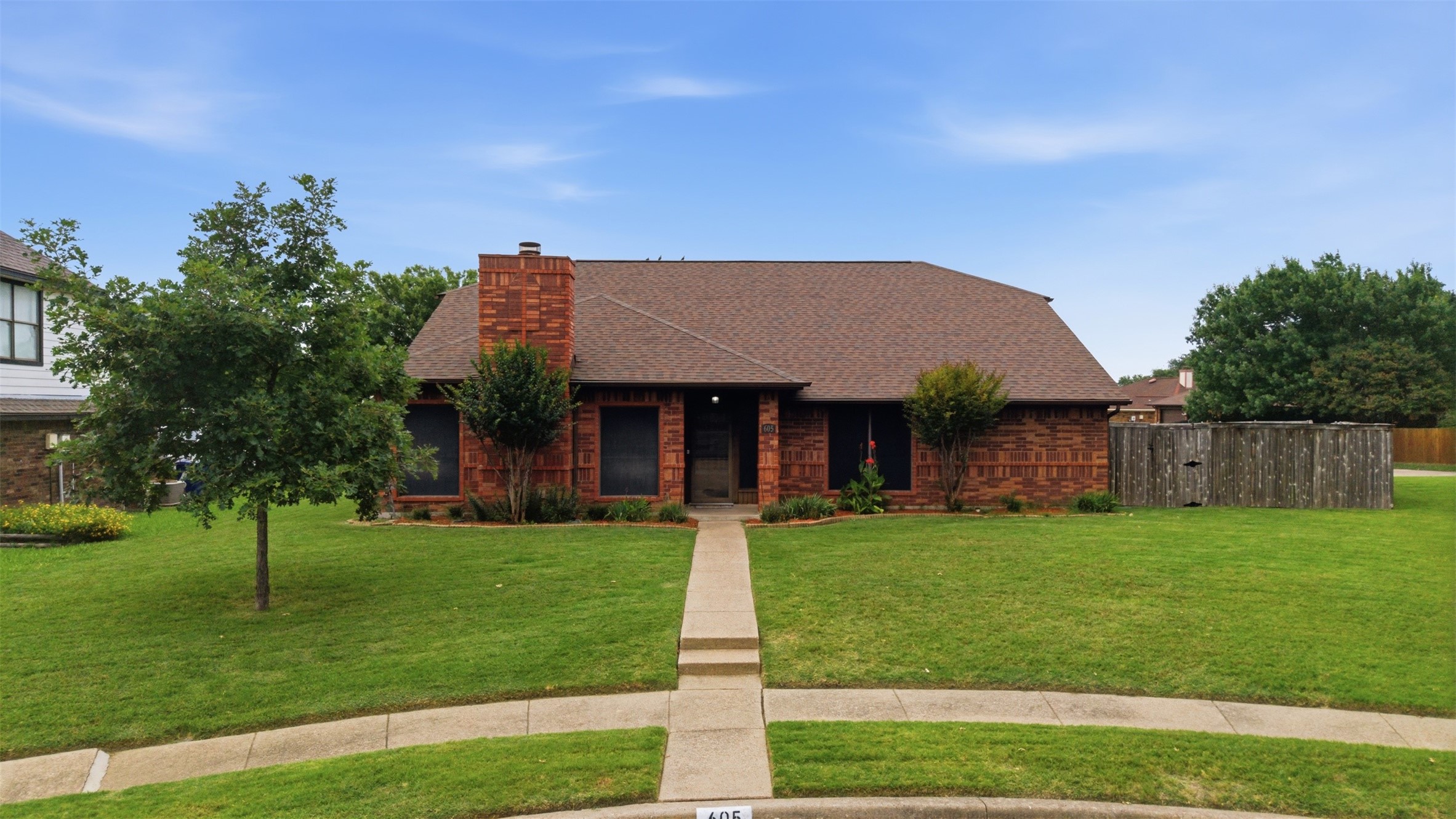 605 Buttercup Circle Garland TX 75040