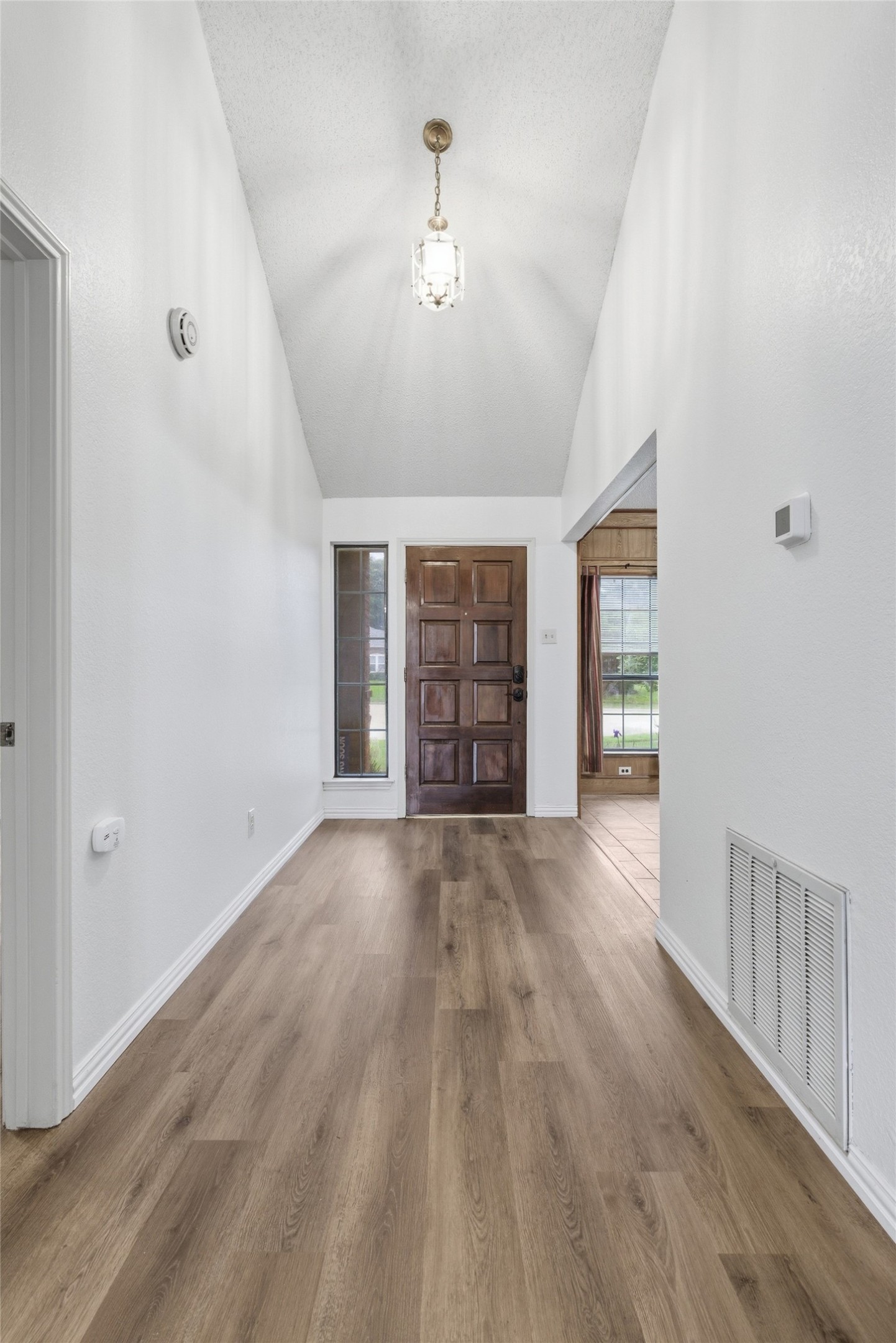 605 Buttercup Circle Garland TX 75040
