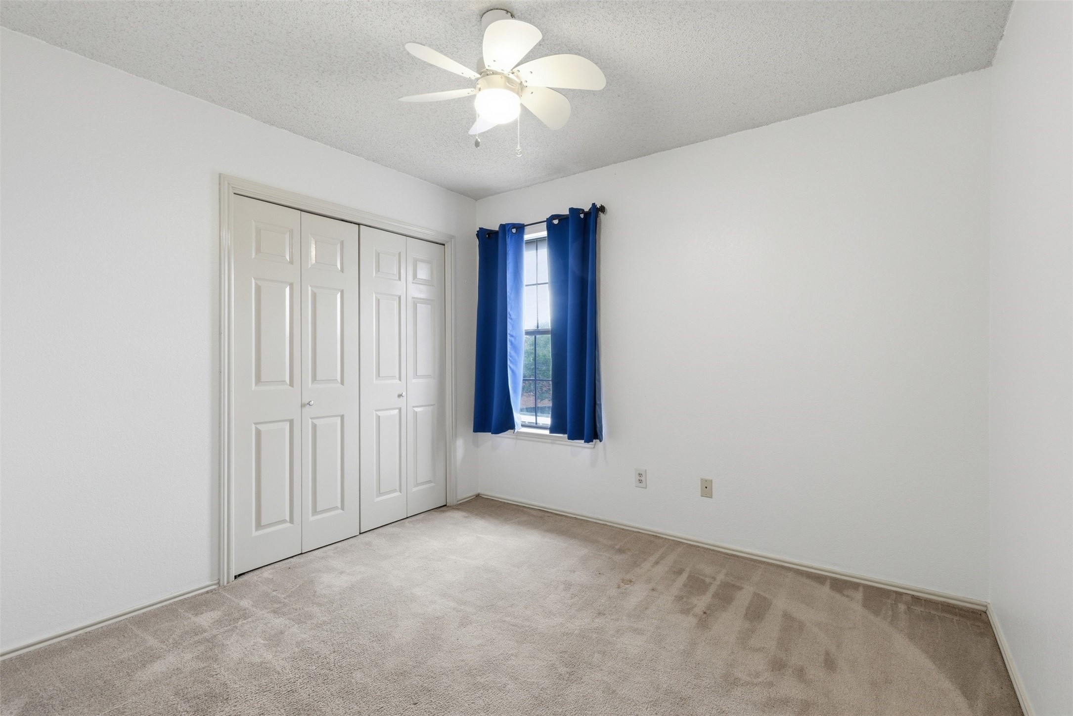605 Buttercup Circle Garland TX 75040