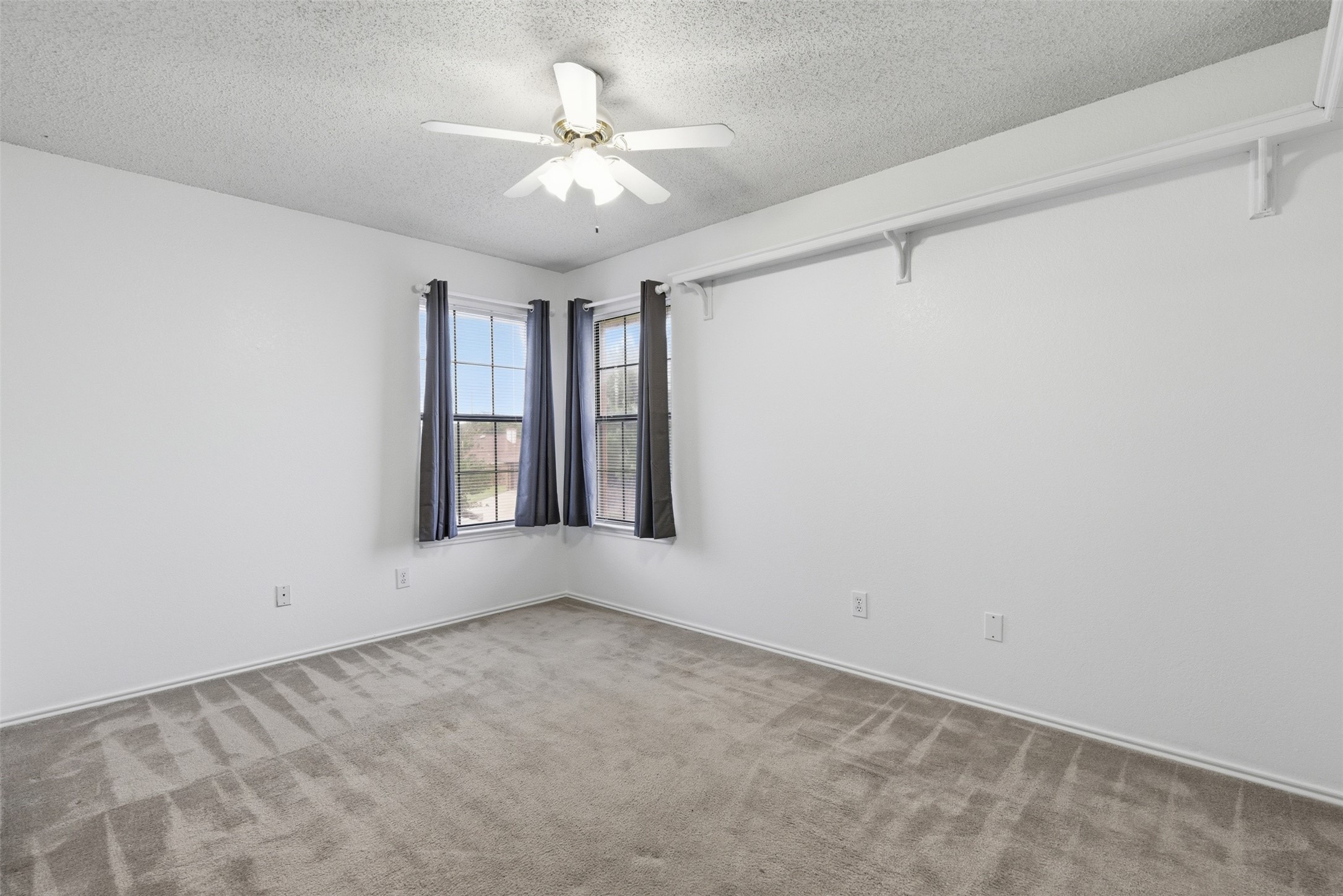 605 Buttercup Circle Garland TX 75040