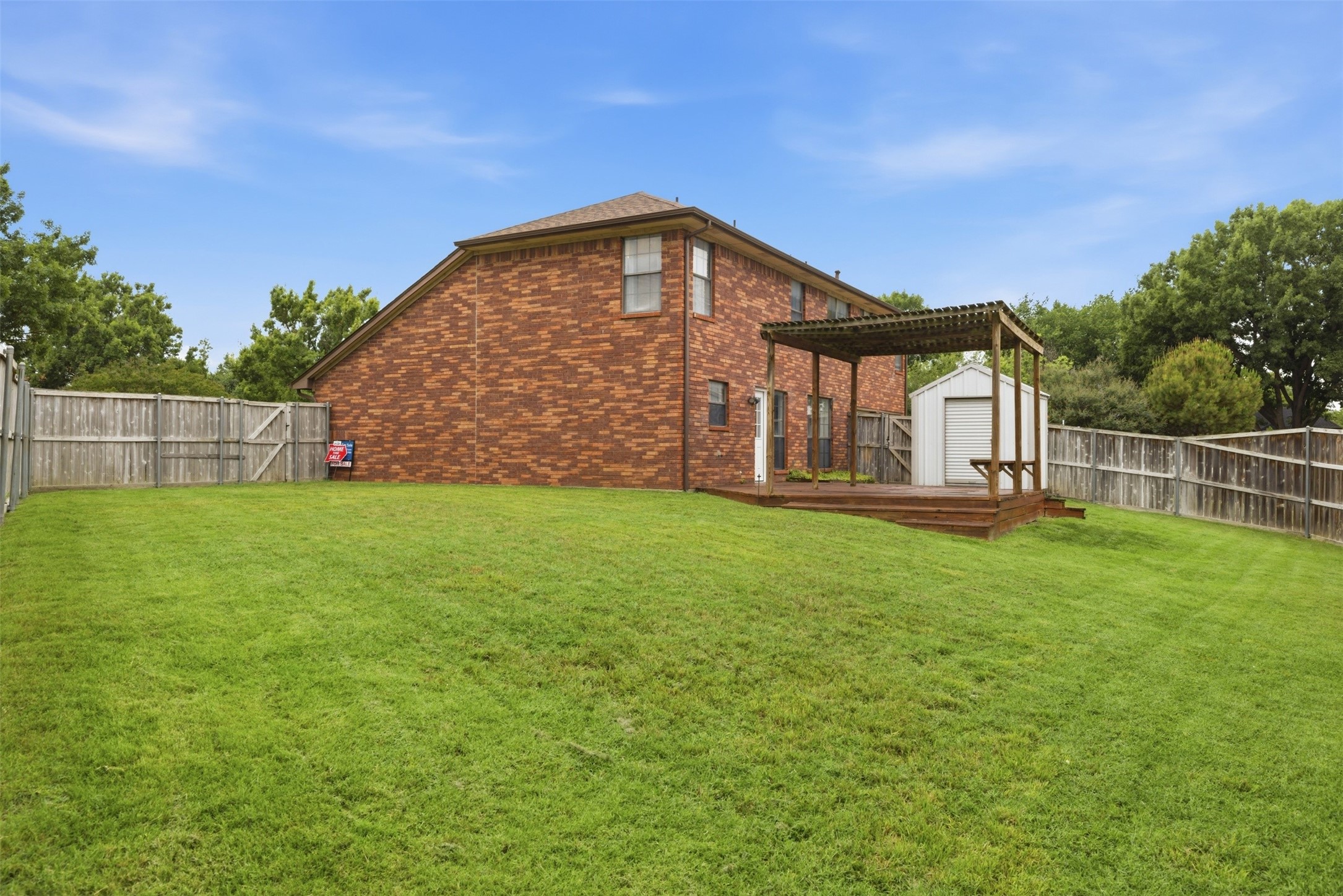 605 Buttercup Circle Garland TX 75040