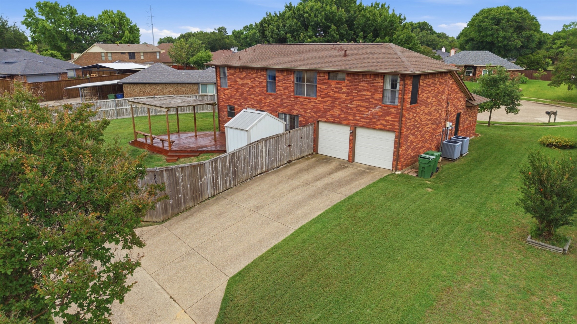605 Buttercup Circle Garland TX 75040