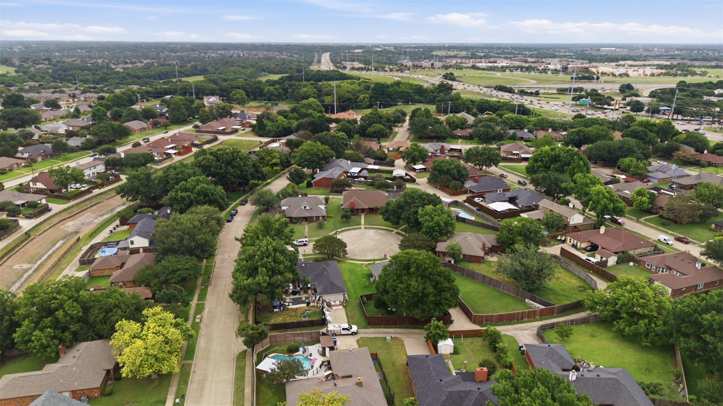 605 Buttercup Circle Garland TX 75040