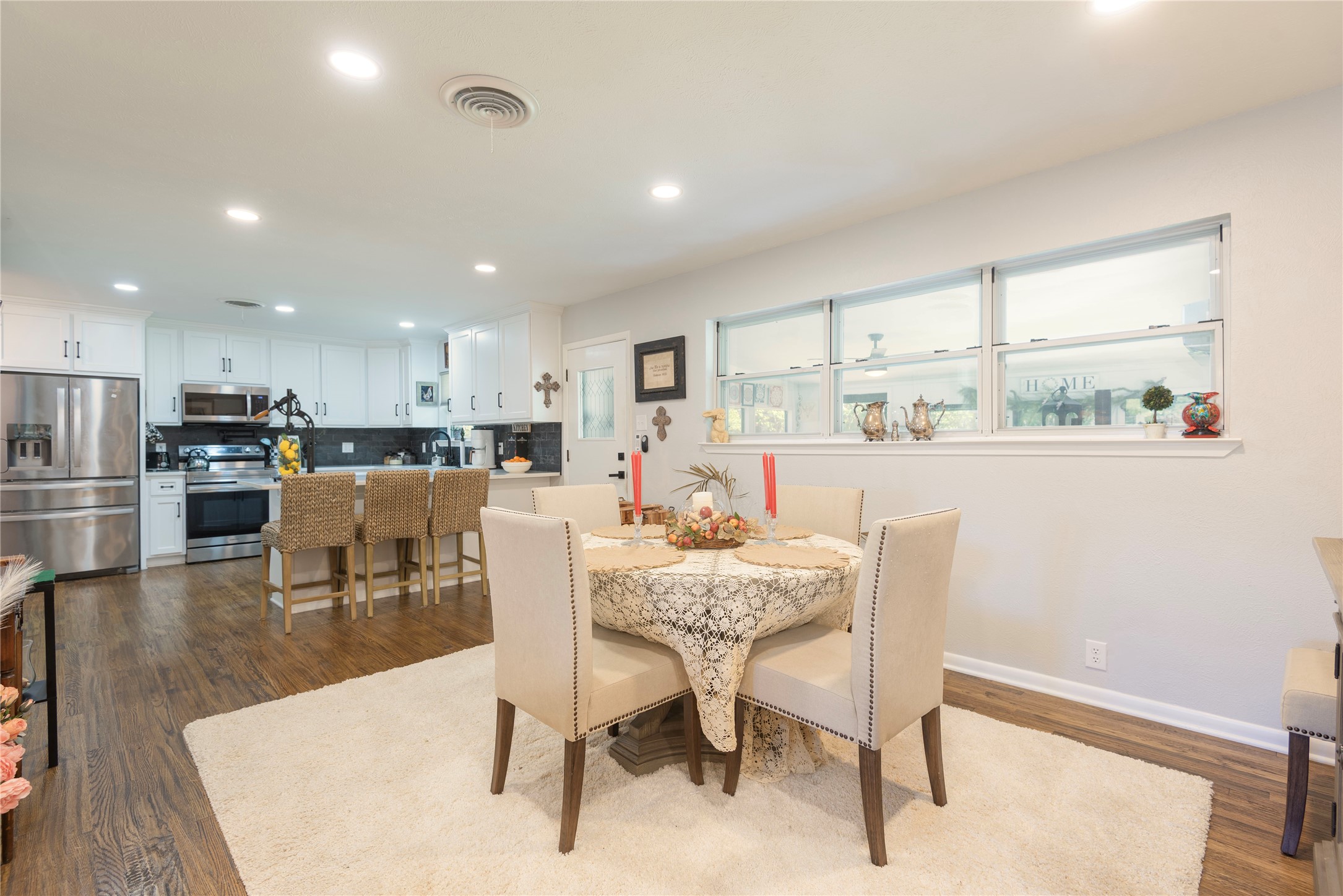 925 S Andrews Avenue Sherman TX 75090