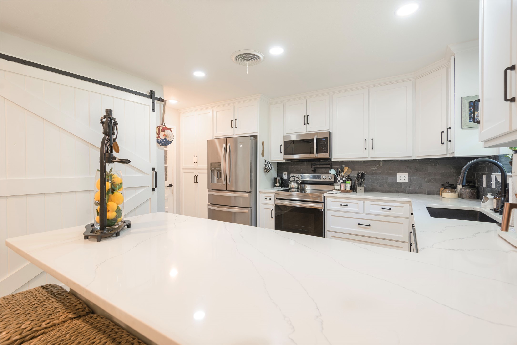 925 S Andrews Avenue Sherman TX 75090