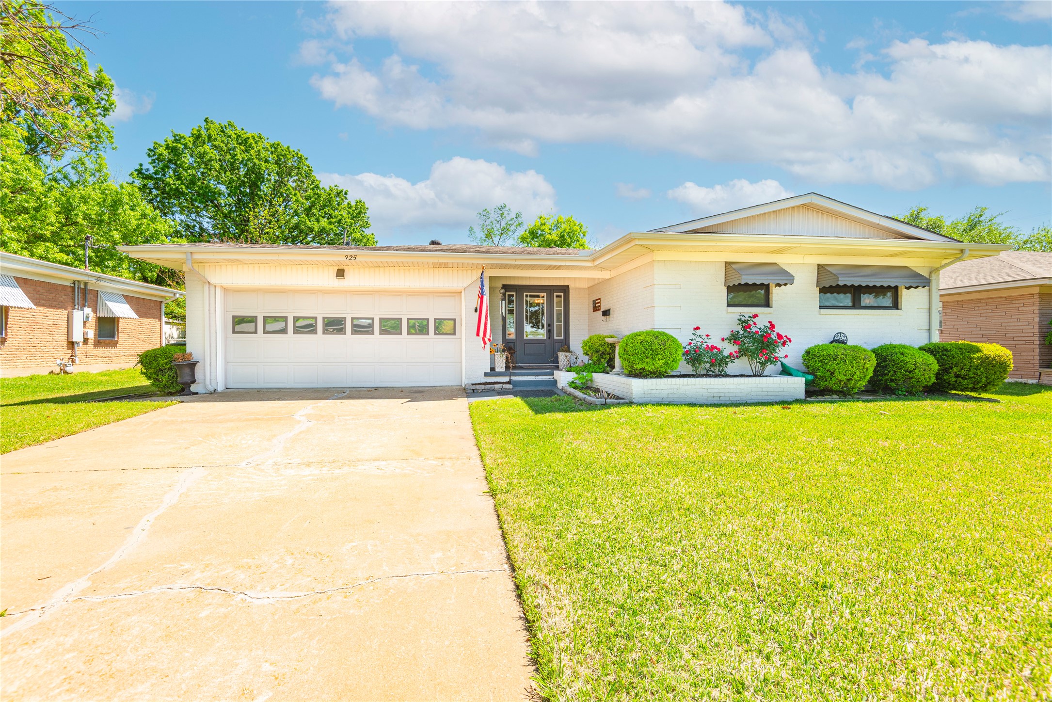 925 S Andrews Avenue Sherman TX 75090