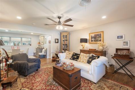 925 S Andrews Avenue Sherman TX 75090