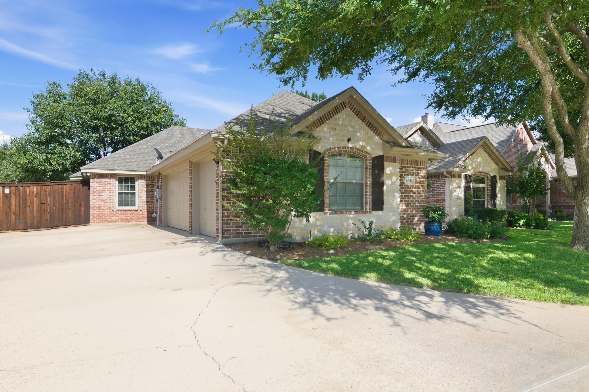 8332 Valley Oaks Drive North Richland Hills TX 76182