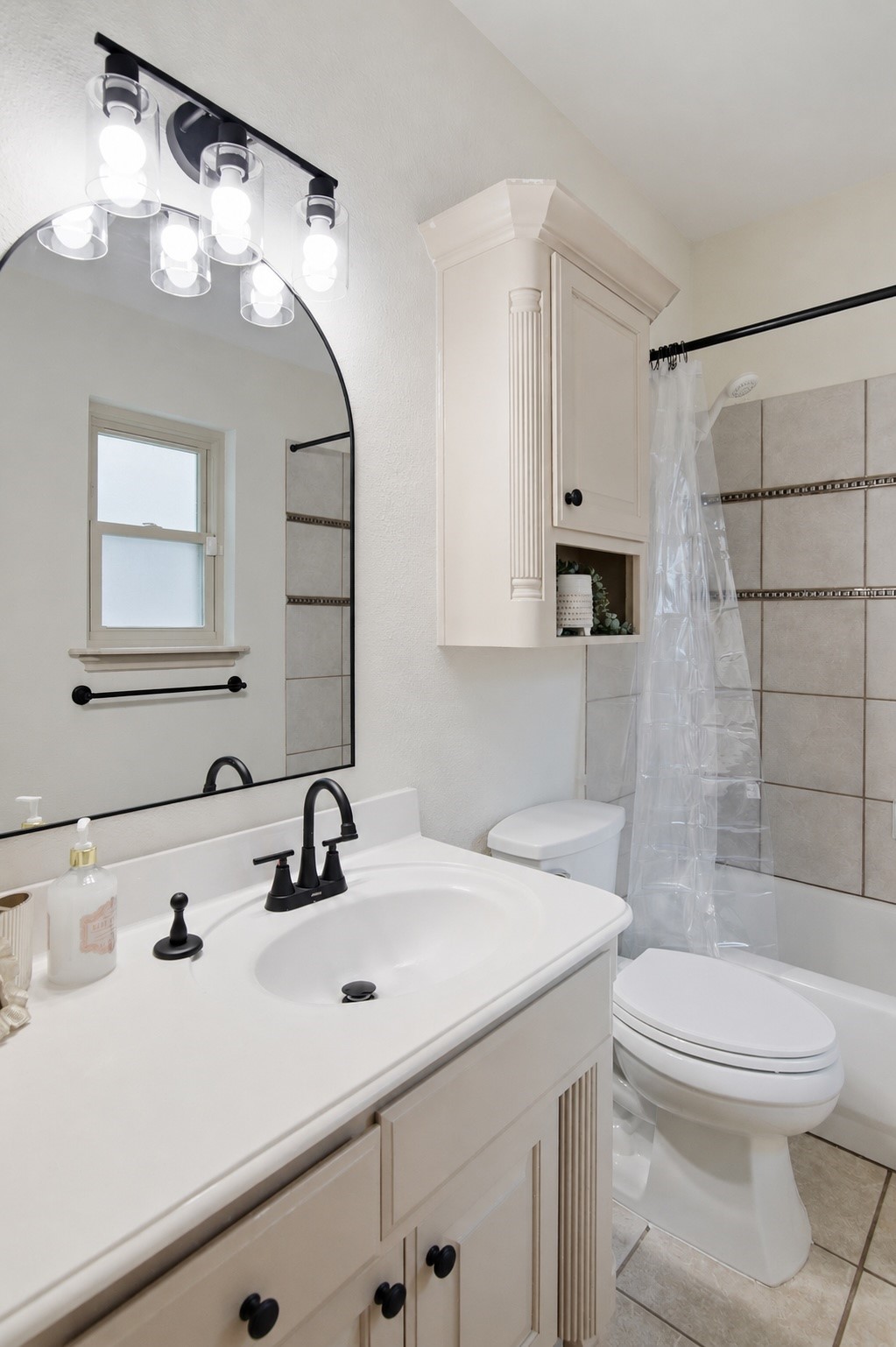 8332 Valley Oaks Drive North Richland Hills TX 76182