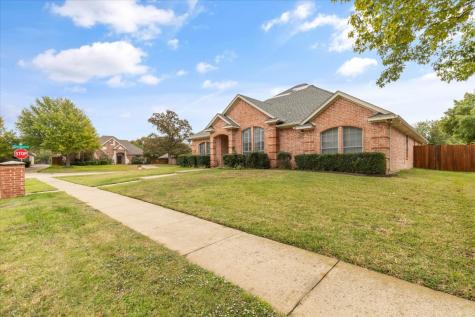 8228 Lost Maple Drive North Richland Hills TX 76182