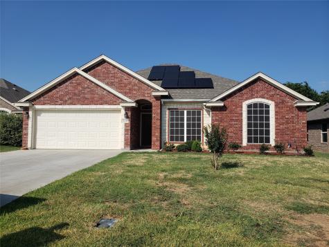 316 N Hyde Park Boulevard Cleburne TX 76033