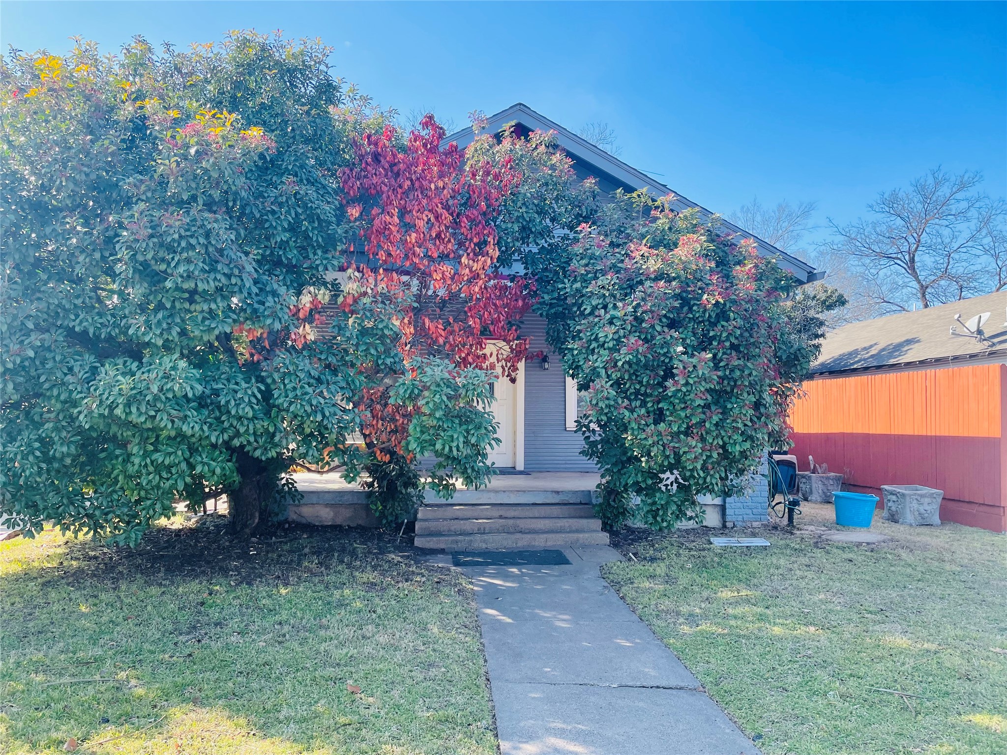411 S Oak Cliff Boulevard Dallas TX 75208