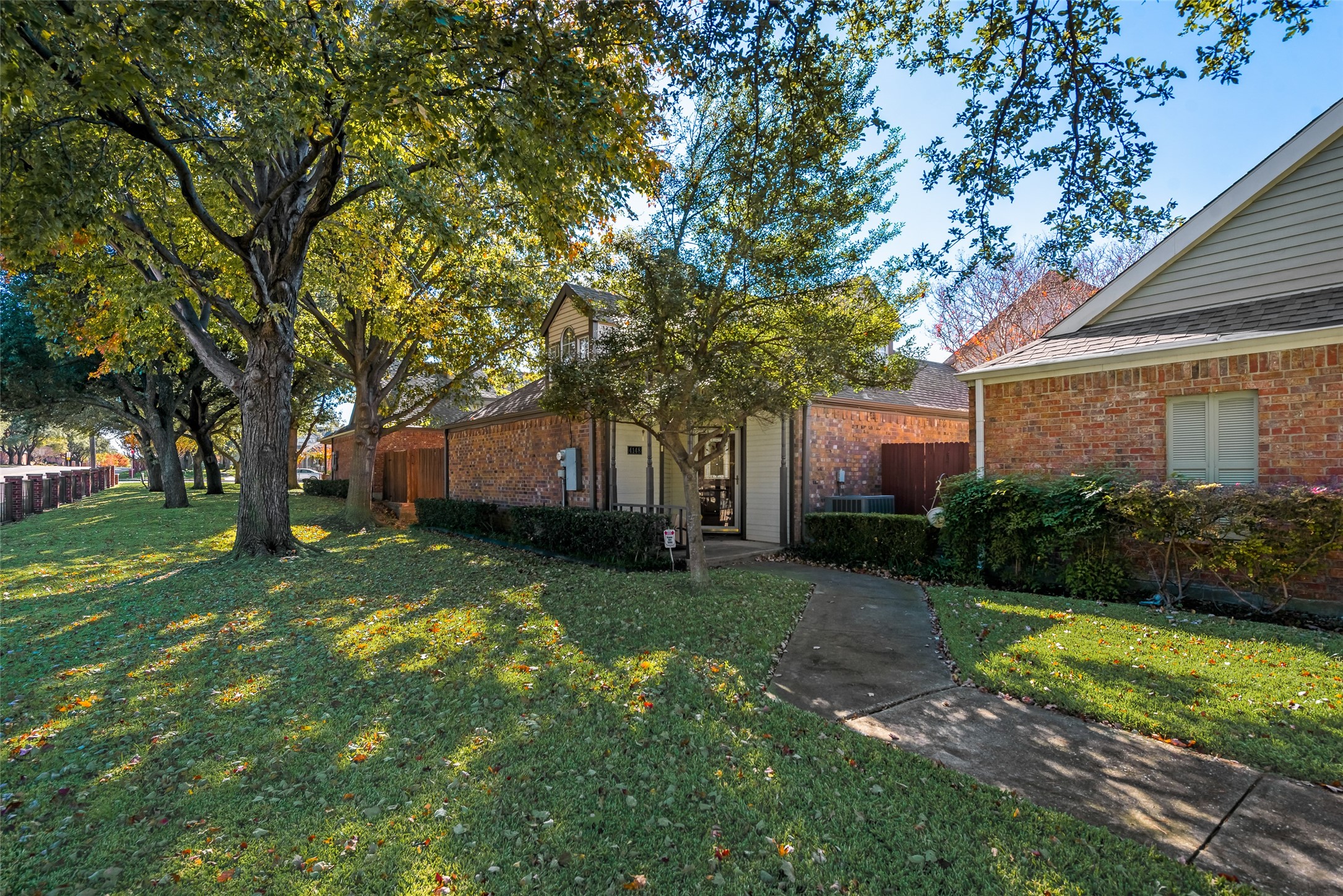 4148 Hollow Oak Drive Dallas TX 75287