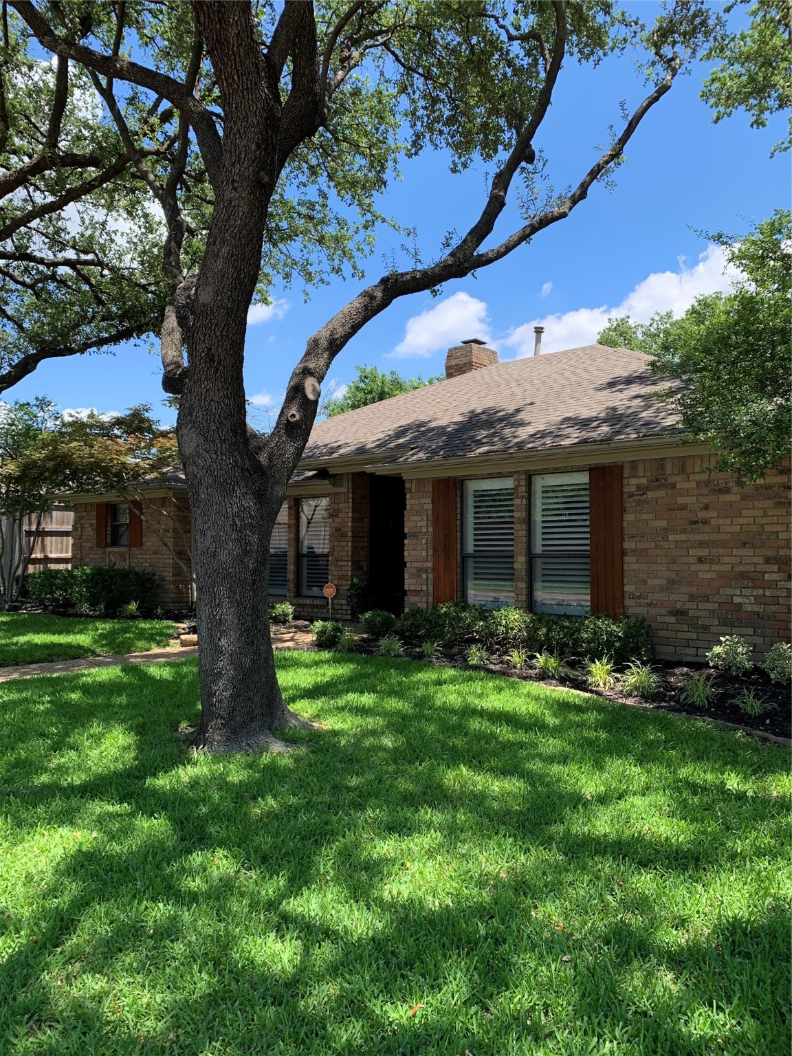 15106 Leafy Lane Dallas TX 75248