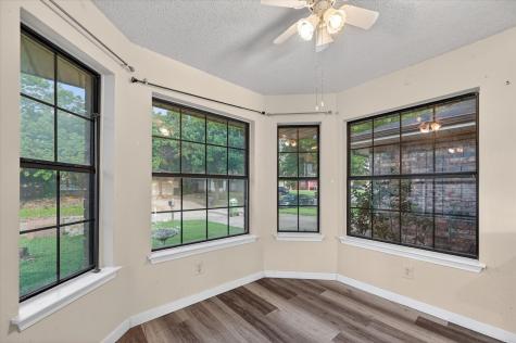 6217 Fairlane Drive Arlington TX 76001