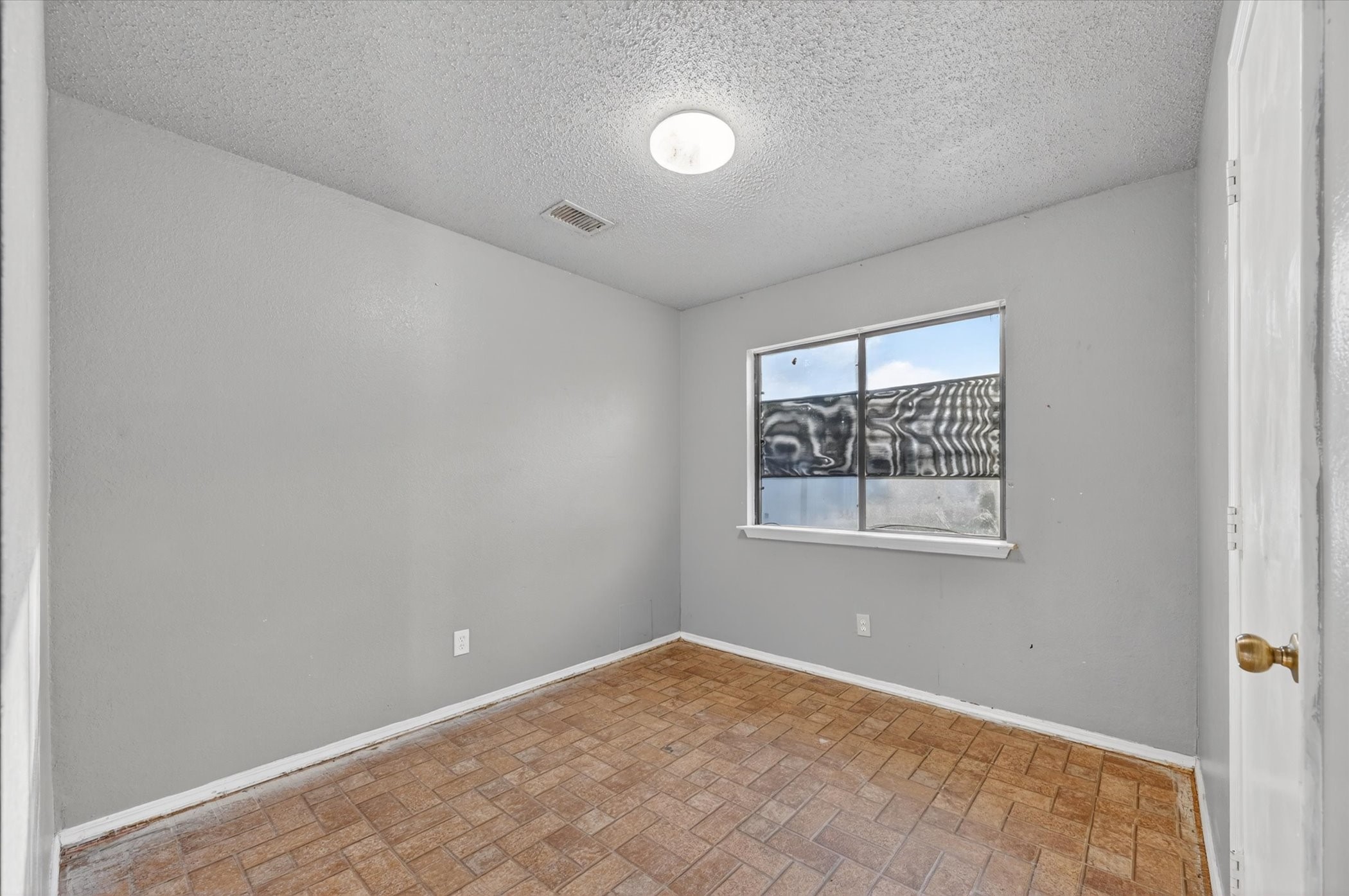 6217 Fairlane Drive Arlington TX 76001