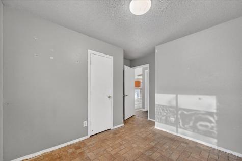 6217 Fairlane Drive Arlington TX 76001