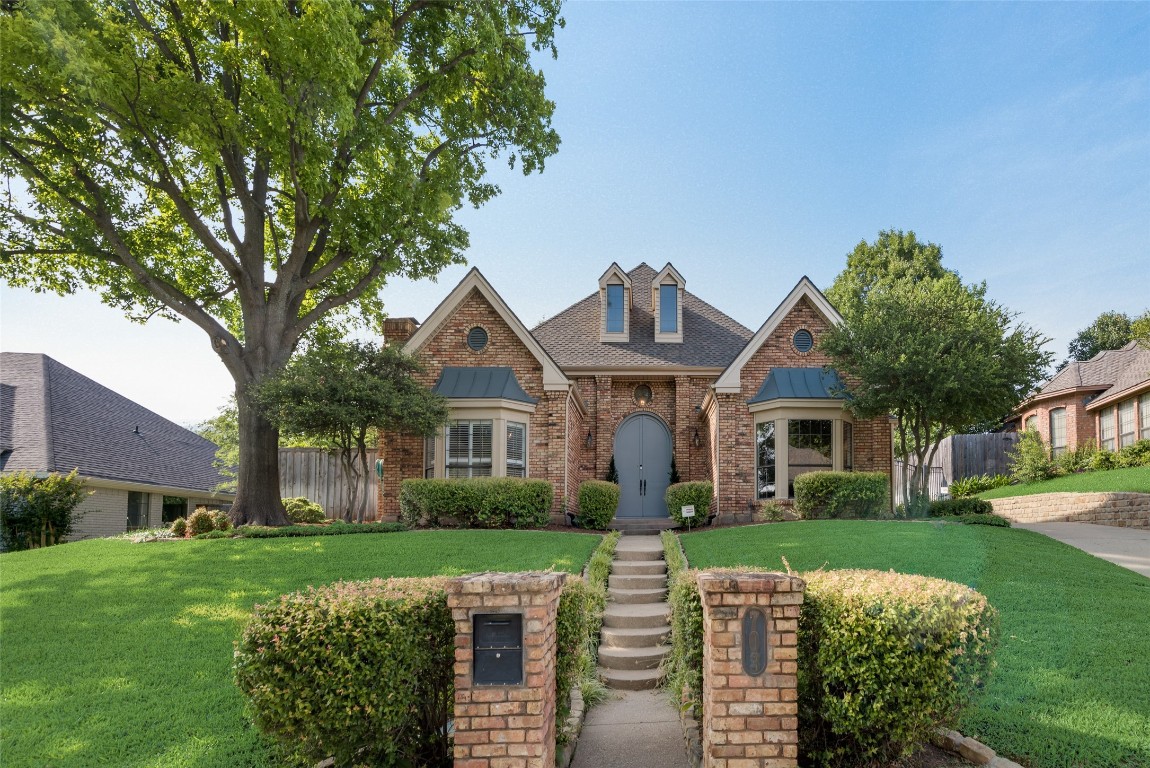 703 Hillview Drive Arlington TX 76011