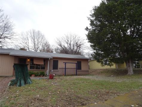 422 NW 22nd Street Grand Prairie TX 75050