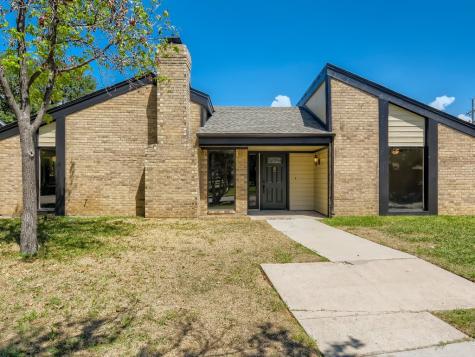 1619 Rocky Point Drive Lewisville TX 75077
