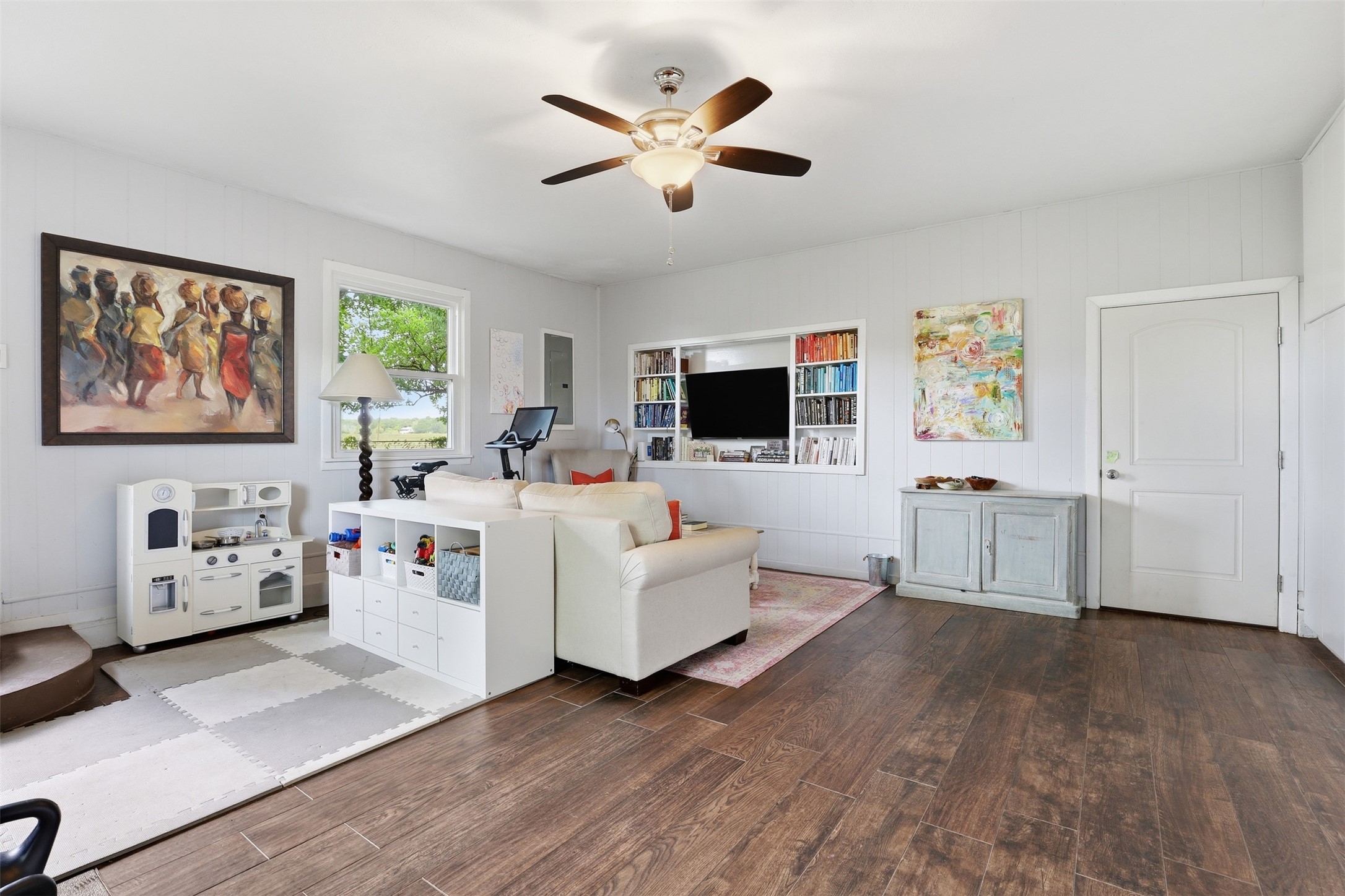 5500 Dennis Avenue Fort Worth TX 76114