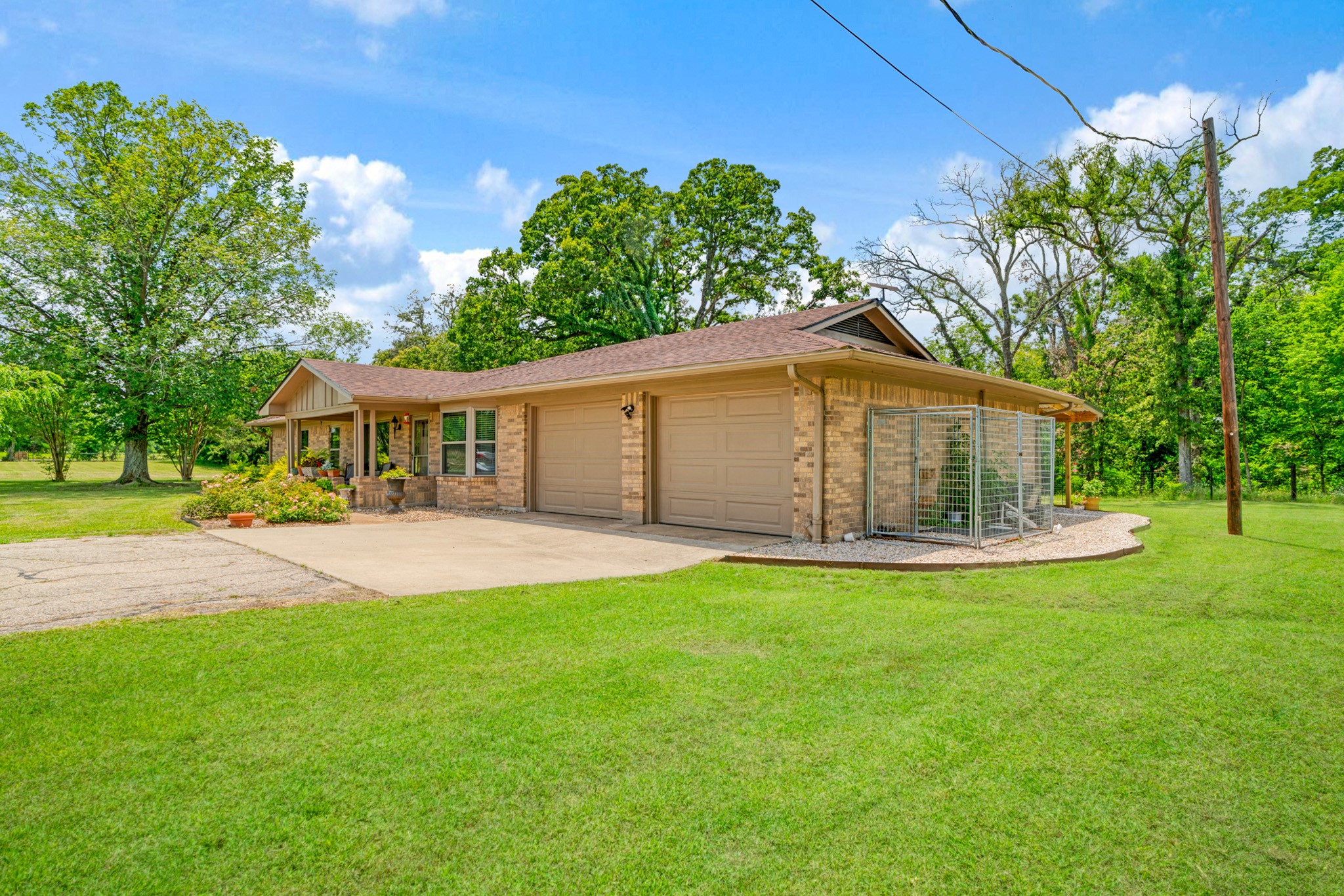 848 Cr 15300 Deport TX 75435