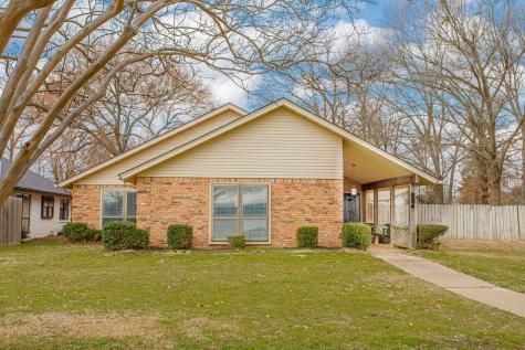 604 Pierce Street Lindale TX 75771