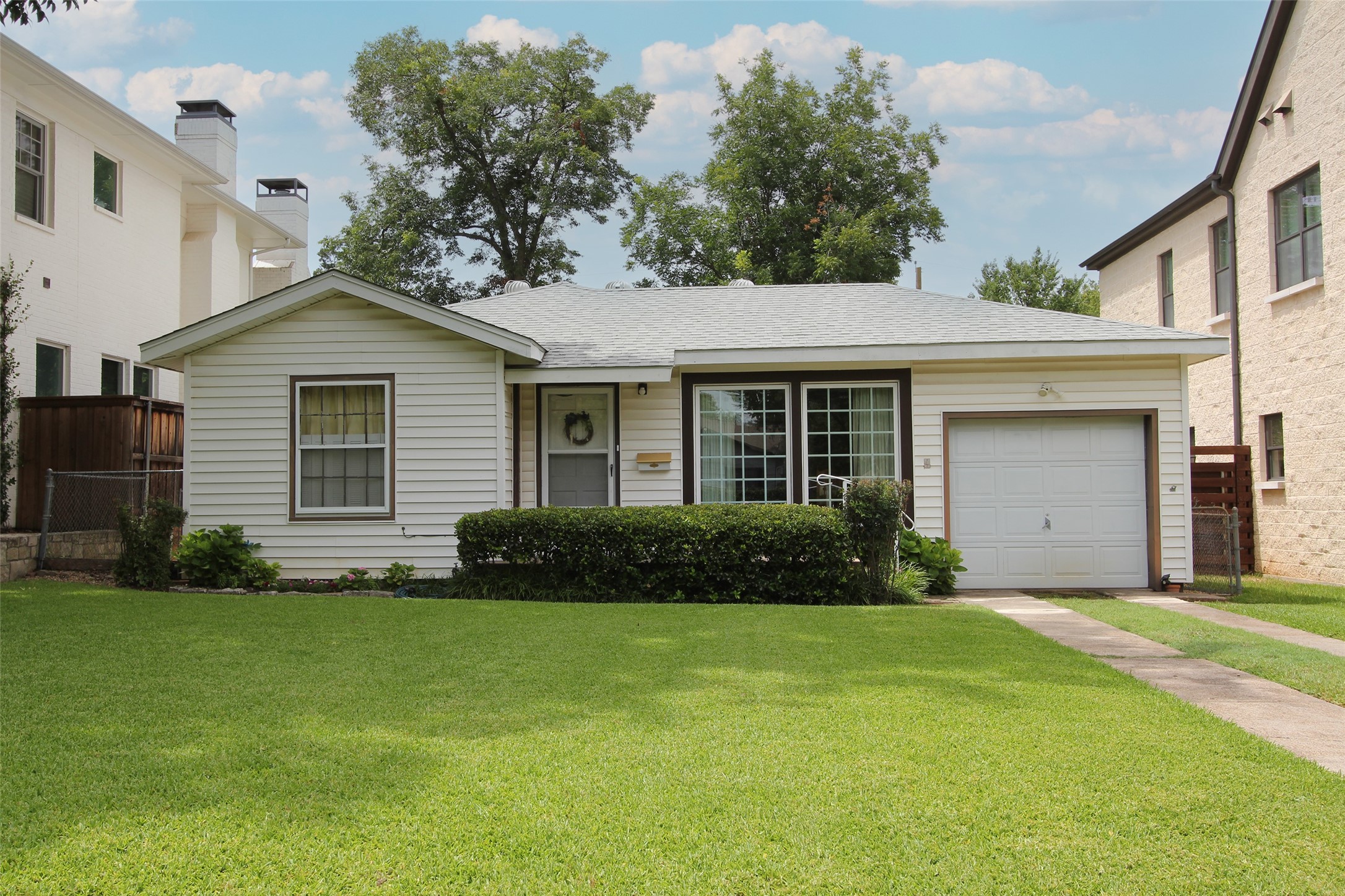 6210 Vickery Boulevard Dallas TX 75214
